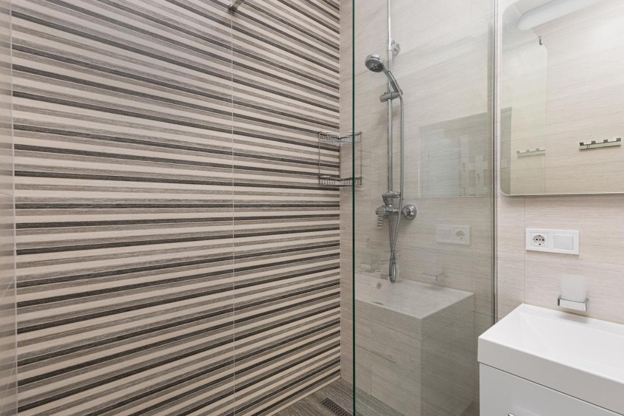 44 Pearl 1-Bedroom Panoramic Sea View Apartment Odessa Esterno foto